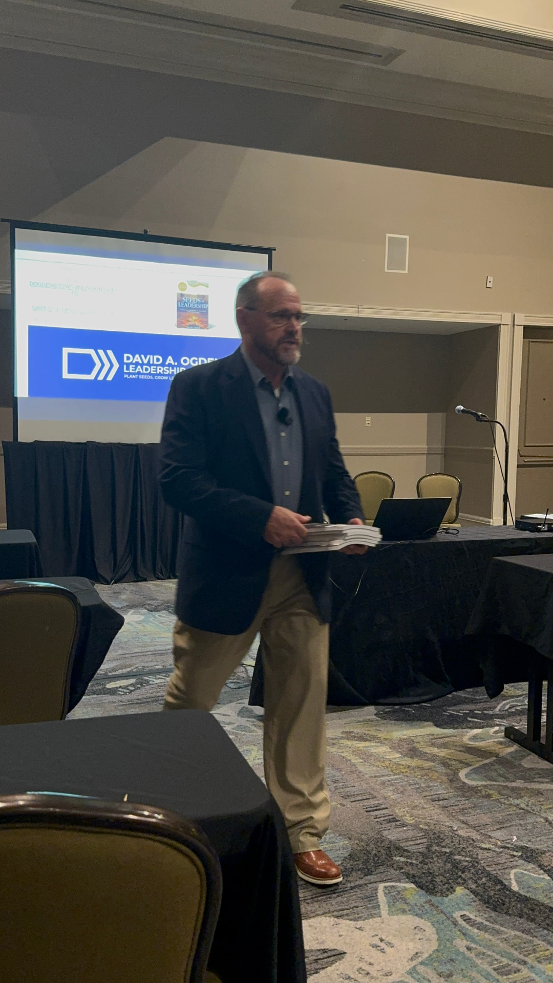Dave leading a leadership class